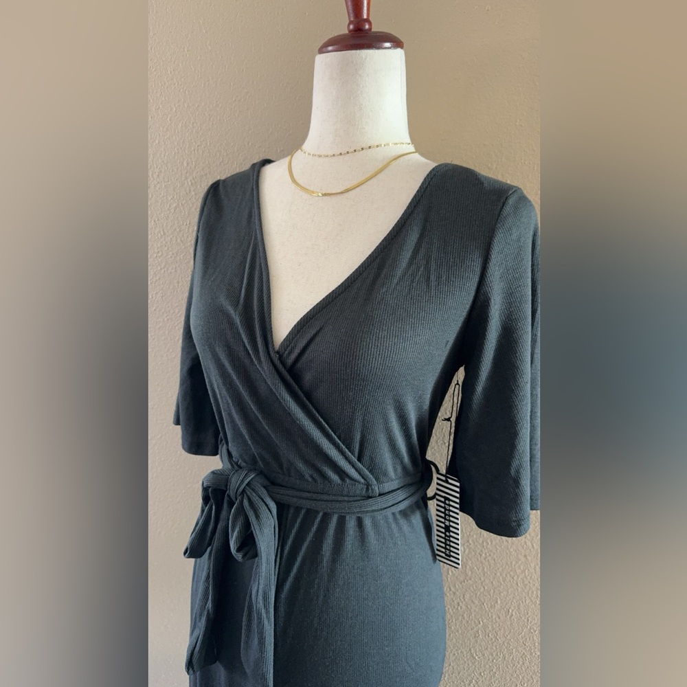 Wide leg stretchy classy chic jumpsuit - Picture 8 of 12